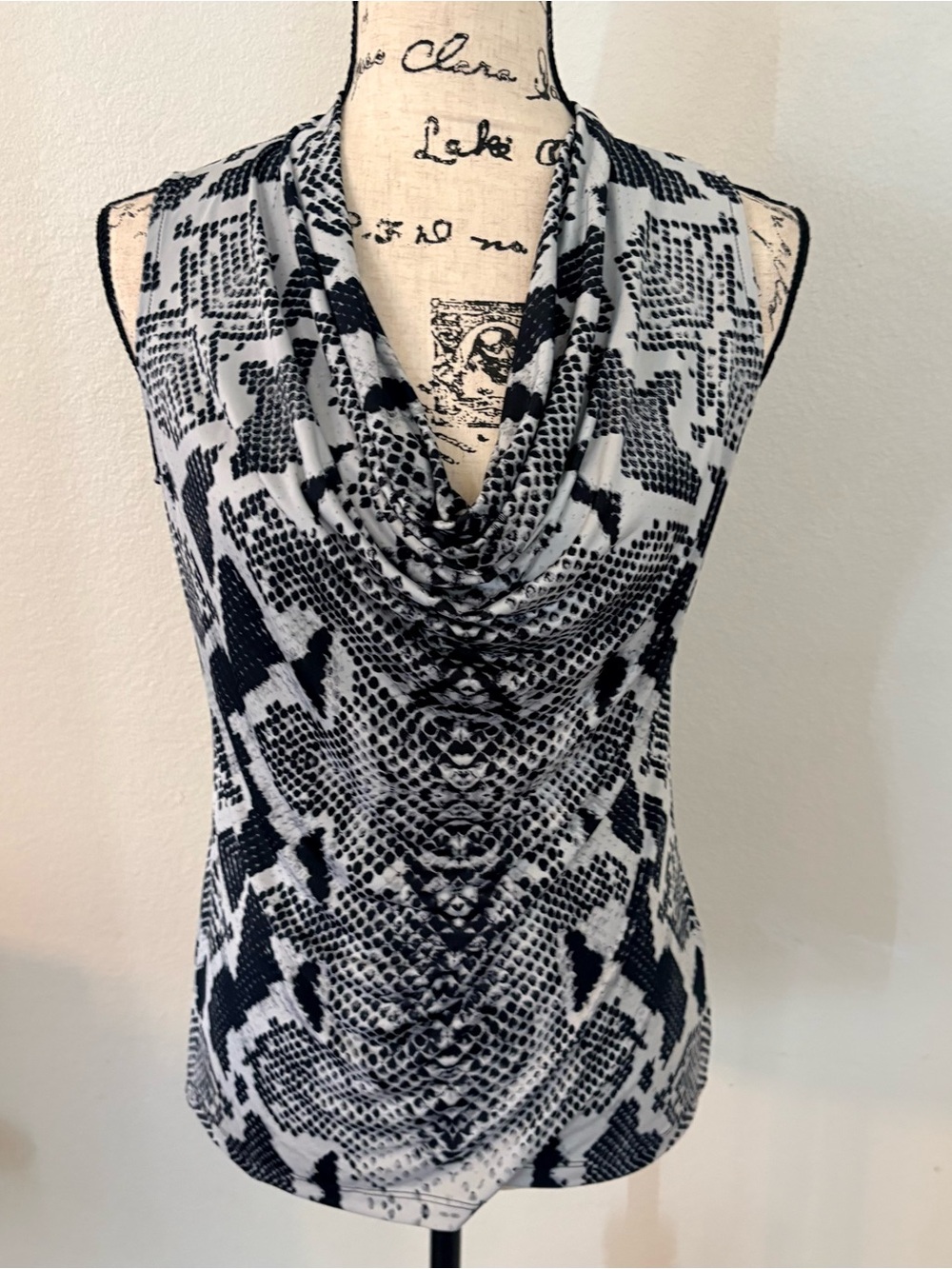 Worthington Black and White Snake Print Top